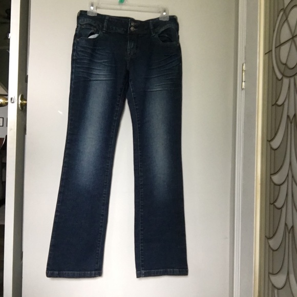 Reese Delia Jeans, Embroidered pockets size: 5:6 S - Picture 9 of 11